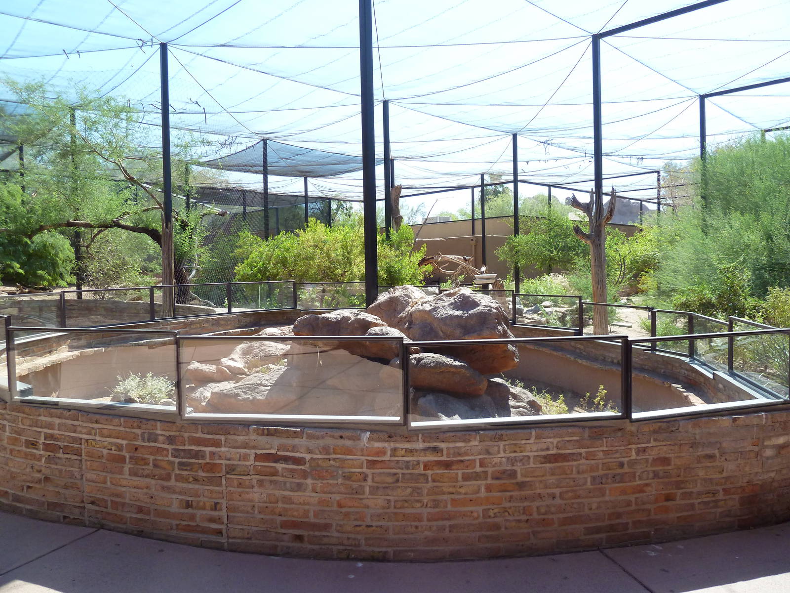 Arizona Trail - Walk-Through Aviary