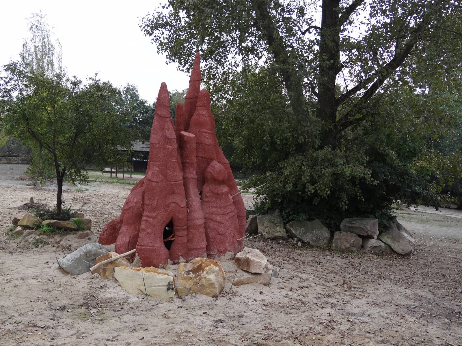 Artificial termitary