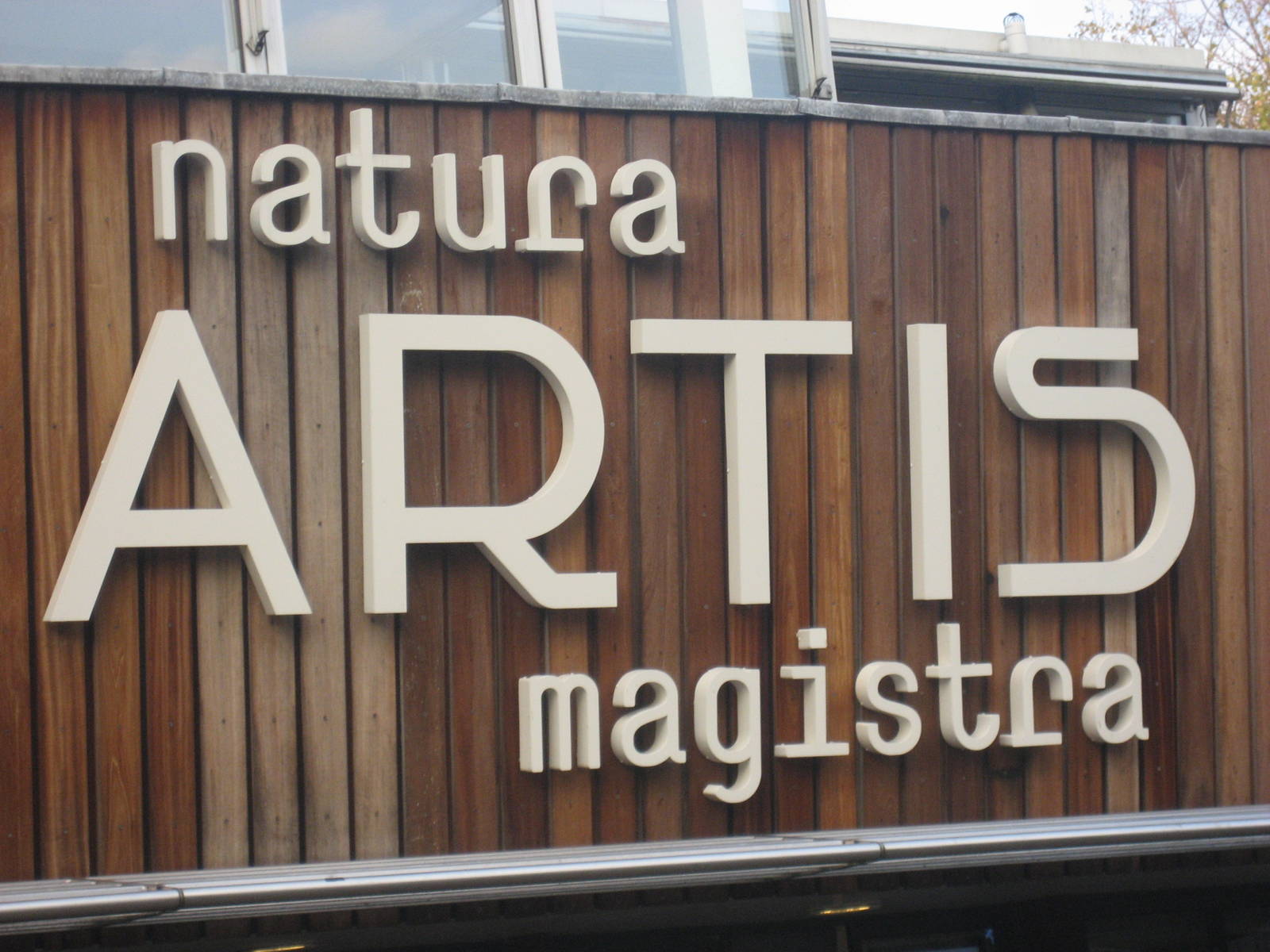 Artis Zoo - Sign at entrance