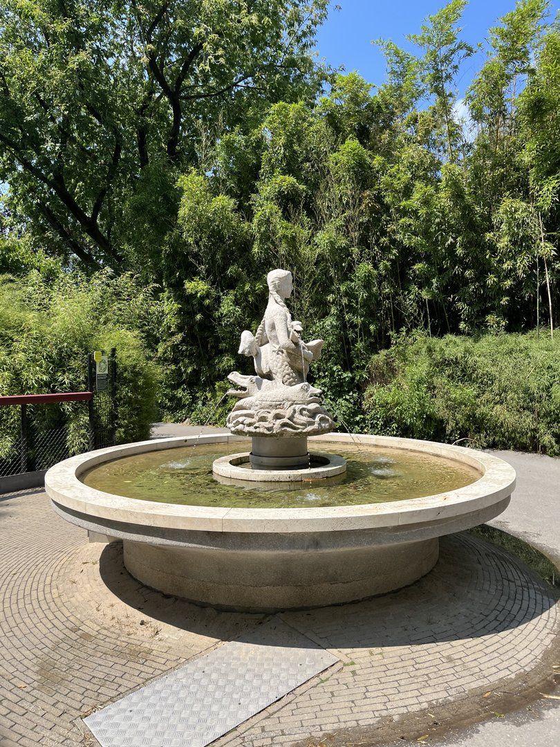 Asia- Fountain 13.7.23