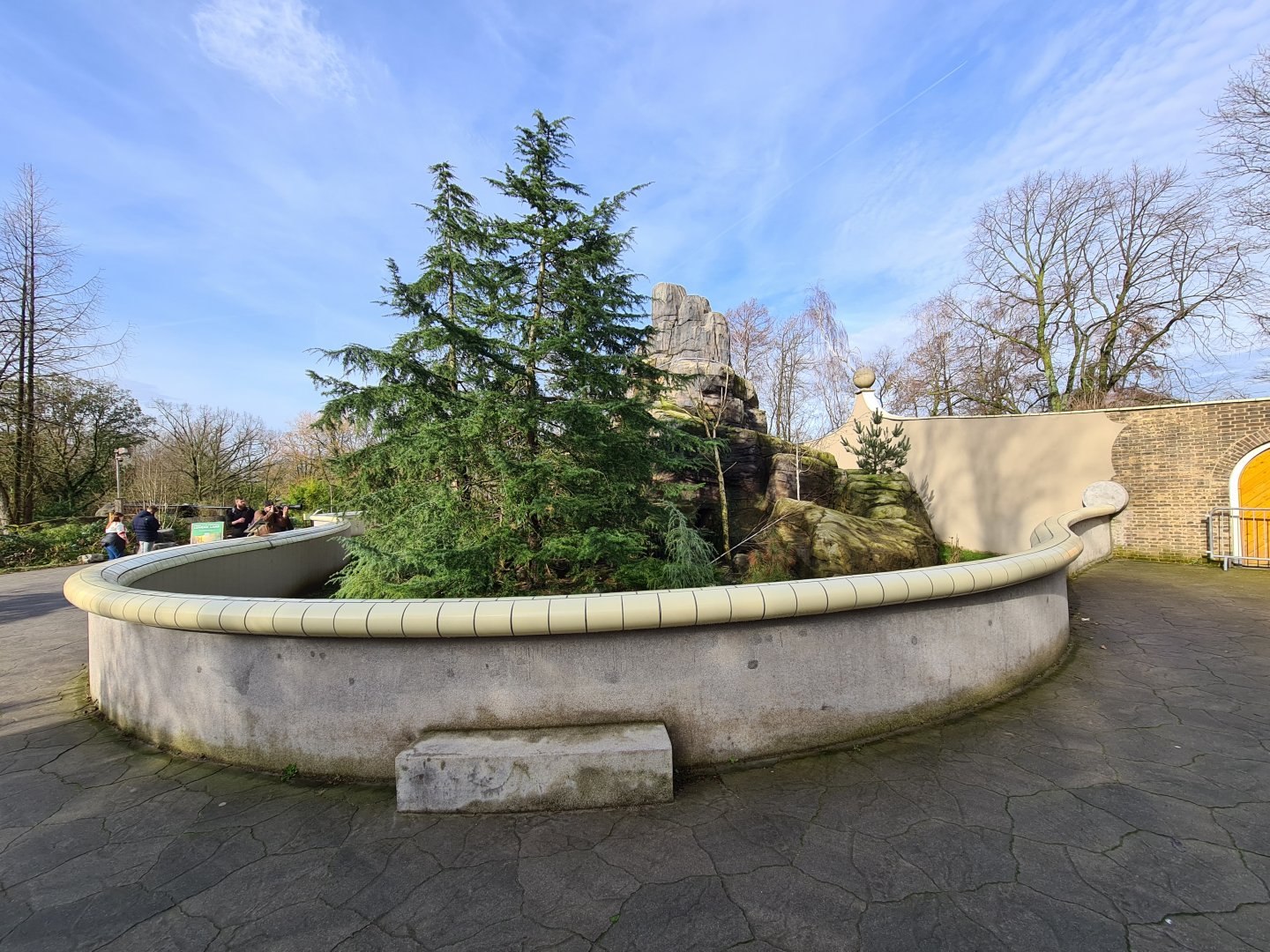 Asia - Mountain animal enclosure