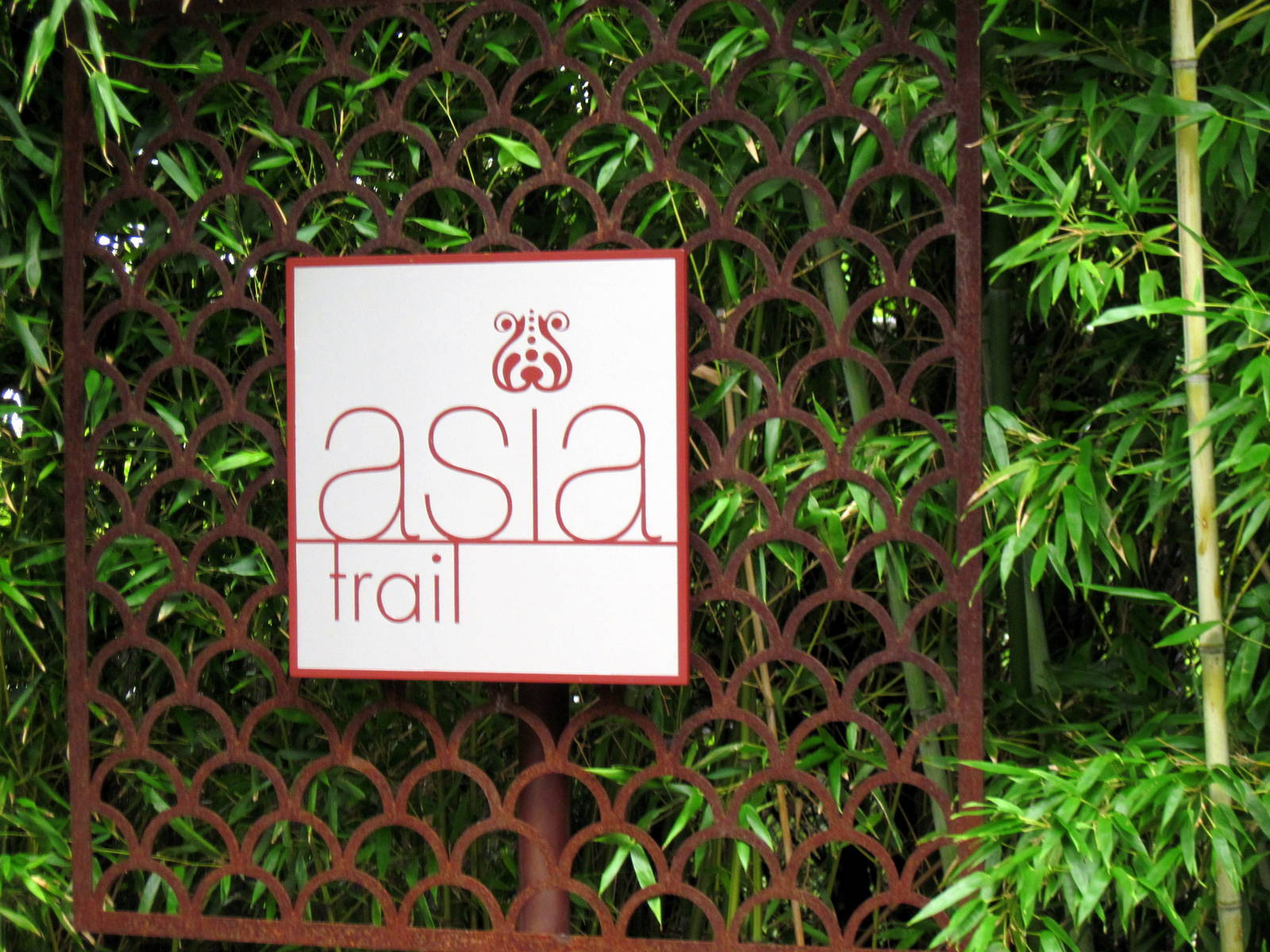 Asia Trail-Signage