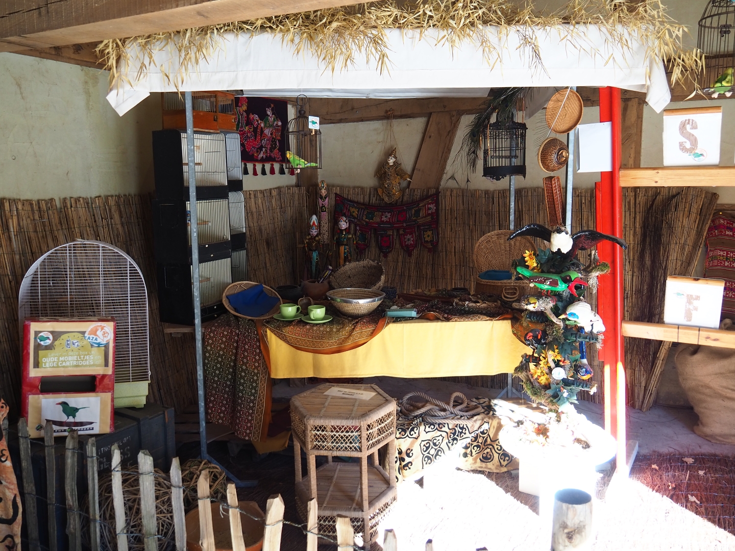 Asian bird market - Silent Forest campaign display (Oct 13th, 2018)