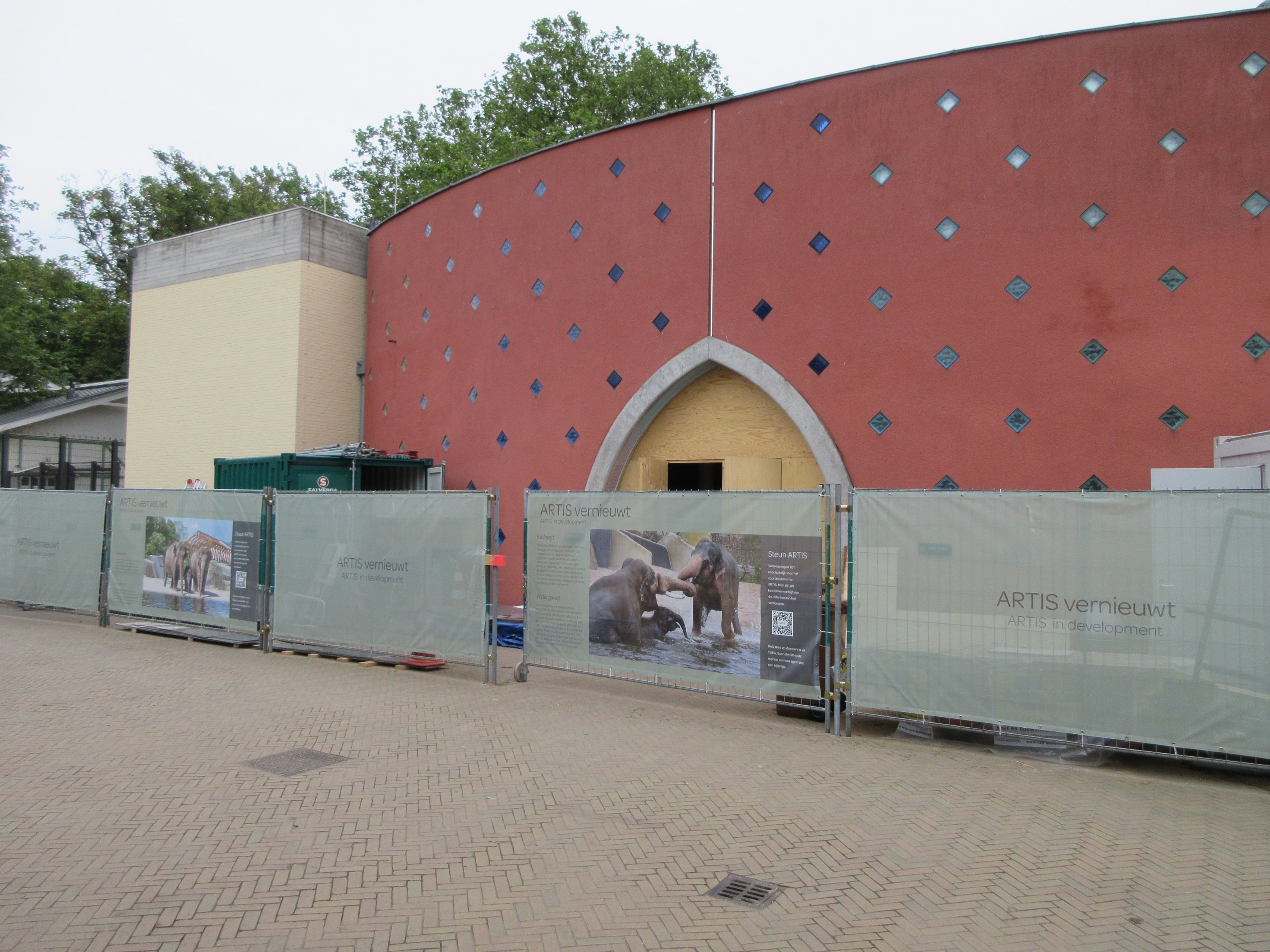 Asian Elephant Barn Construction