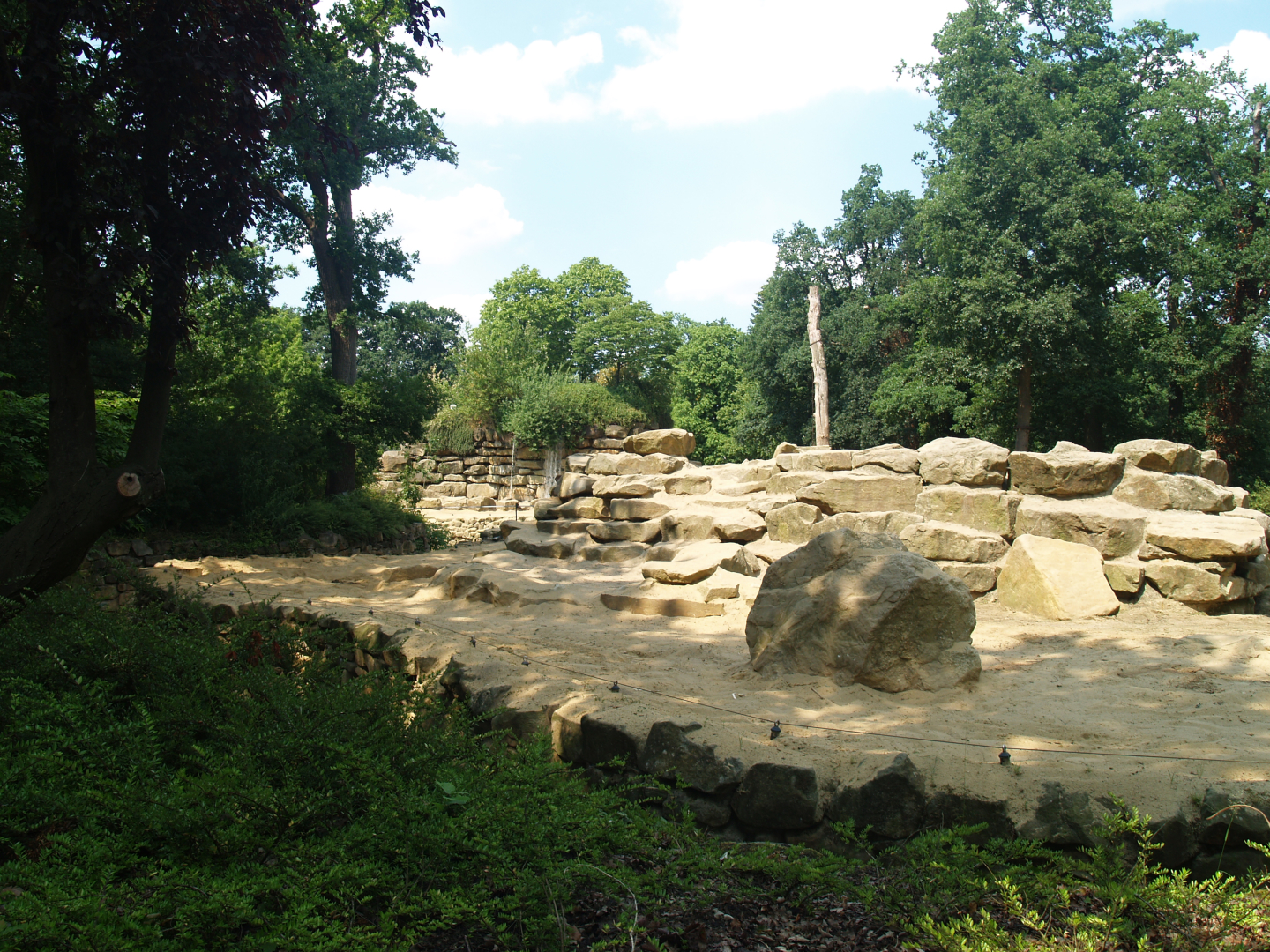 Asian elephant exhibit, 2006-07-08