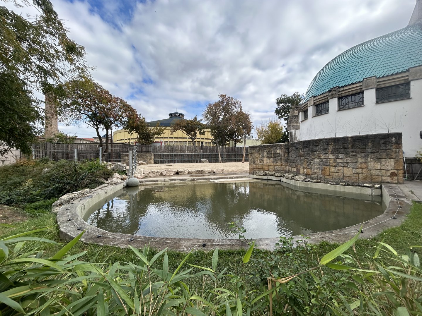 Asian Elephant Exhibit - Elephant House