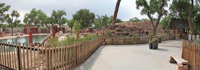 asian elephant exhibit - panorama