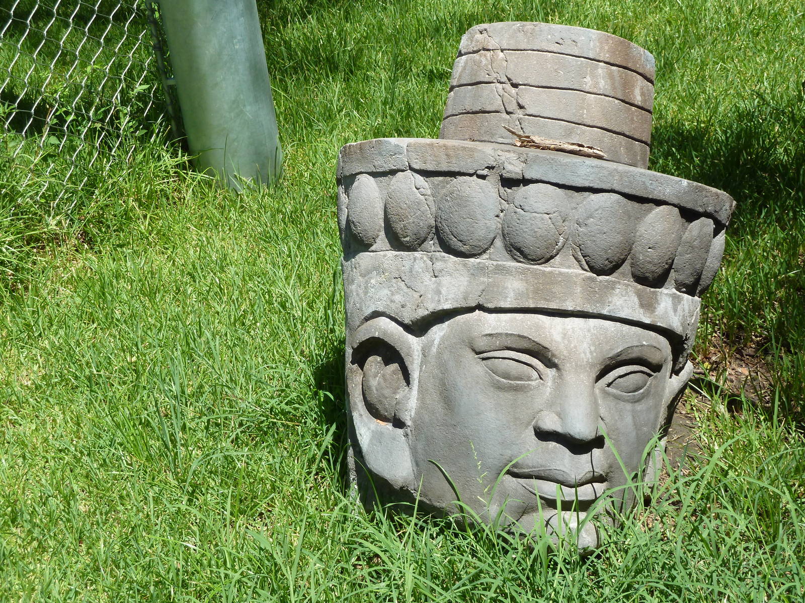 Asian Forest - Statue