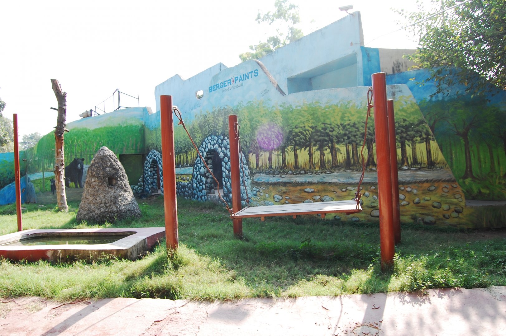 Asiatic black bear enclosure - Lahore zoo 17/11/2019