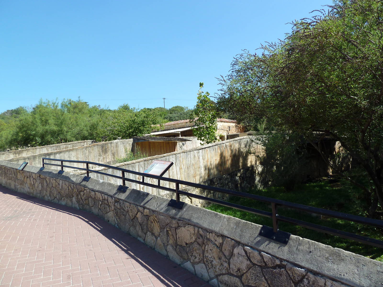 Assorted Hoofstock Pits/Grottoes/Enclosures