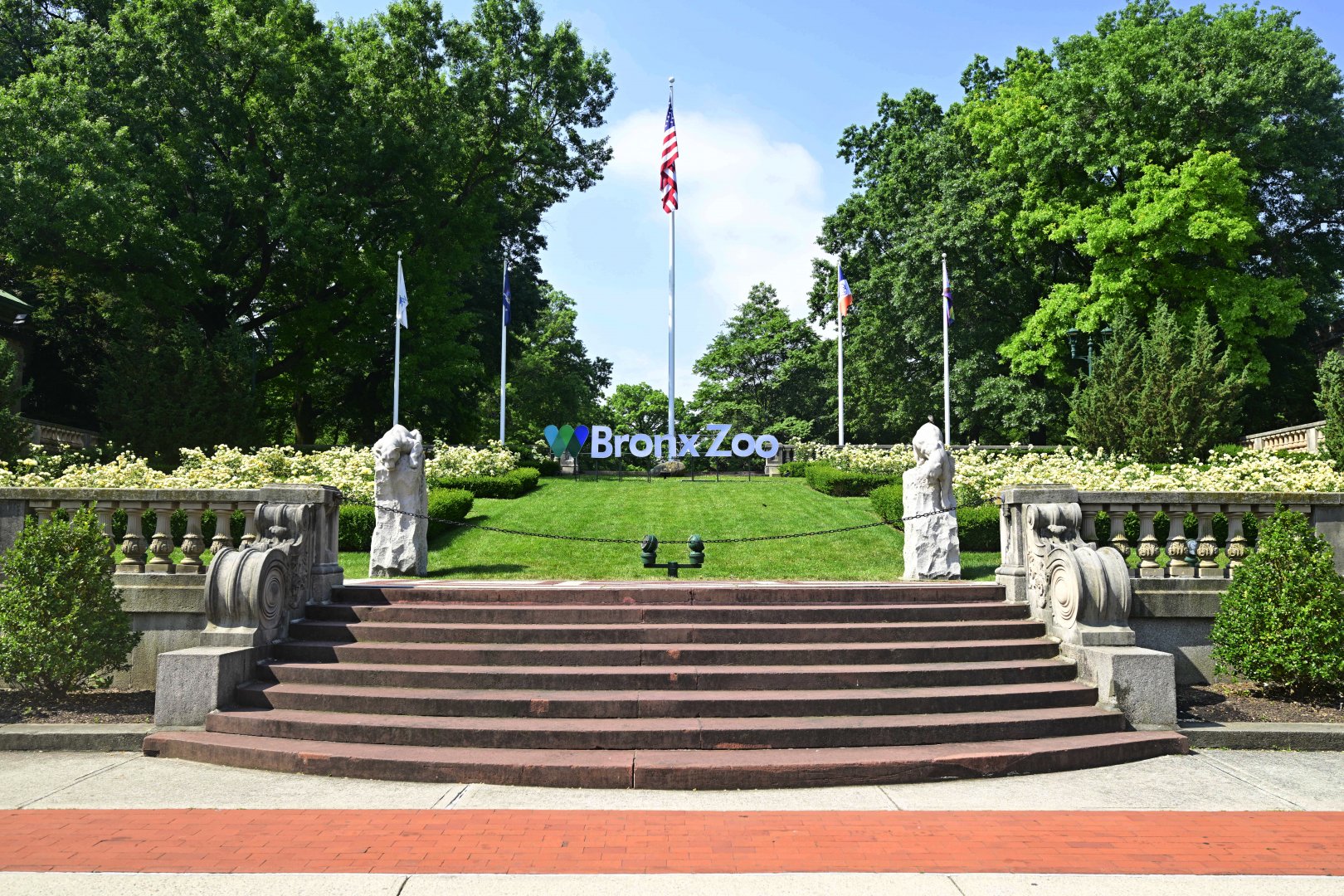 Astor Court - Scenery and Landscaping