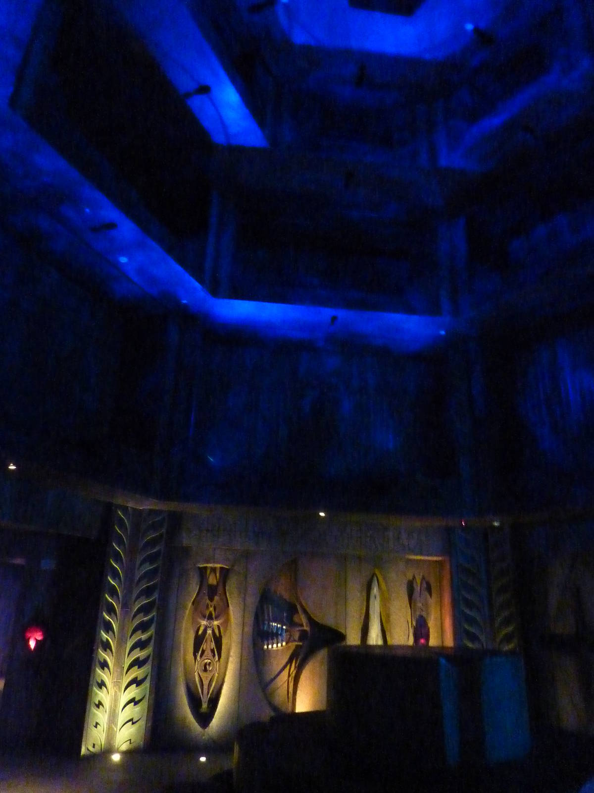 Atlantean theming