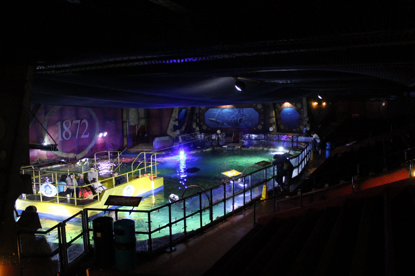 Auditorium/main tank view