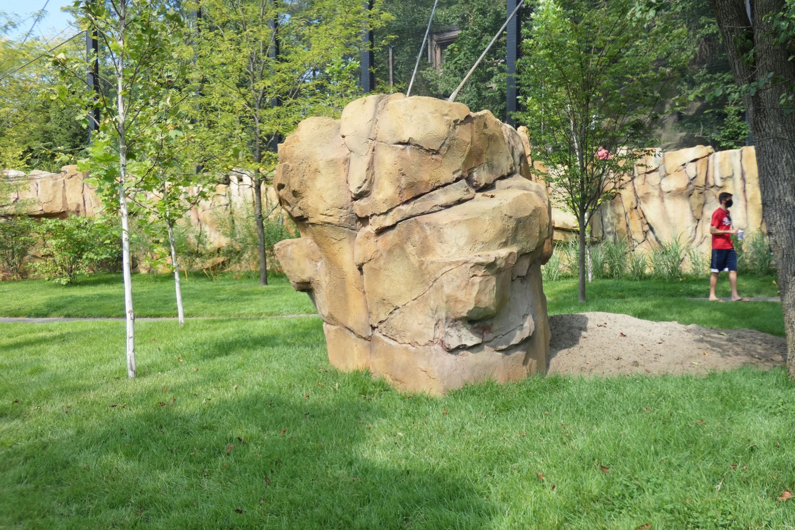 Aug. 2020 - New! Roo Valley - Kangaroo Walk-About (15,000 Sq Ft)