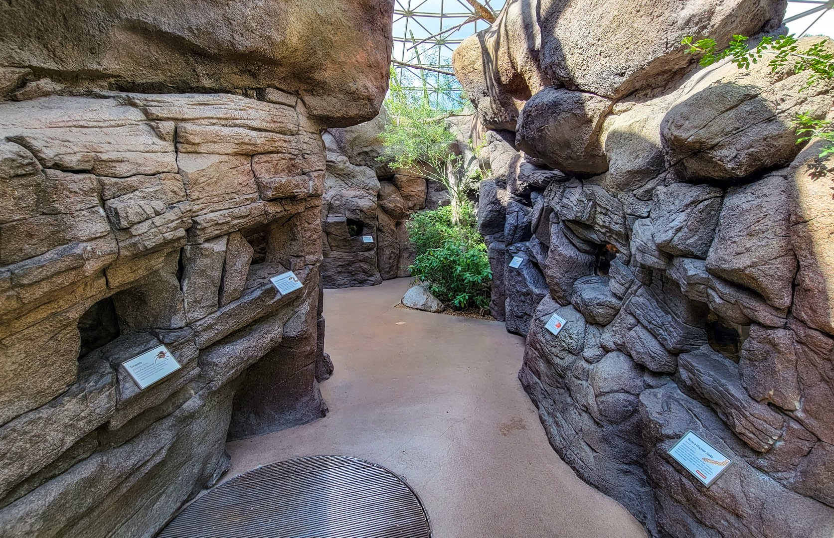 Aug. 2022 - The Desert - Rock Passageway