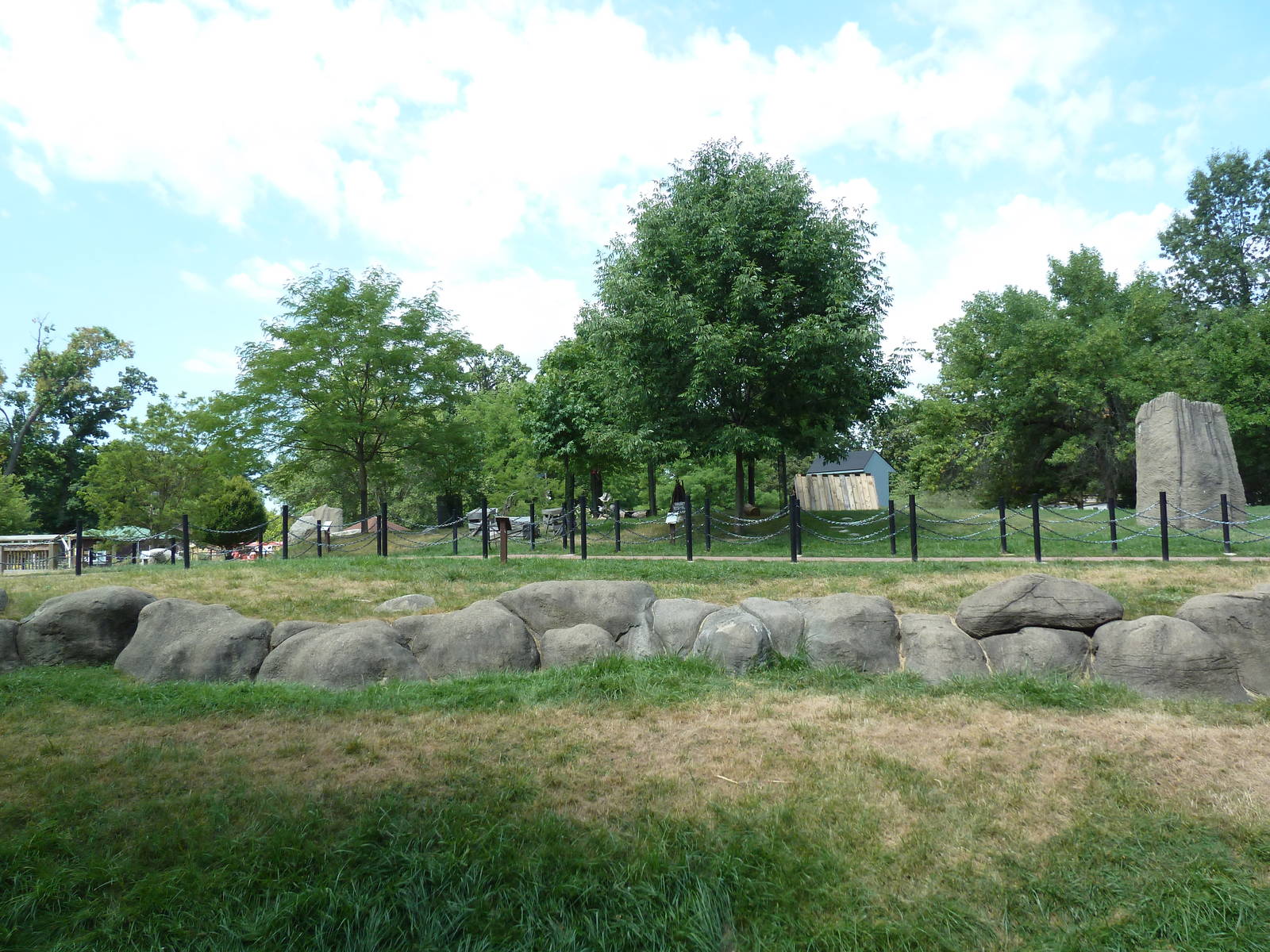 Aussie Walk-Through Area