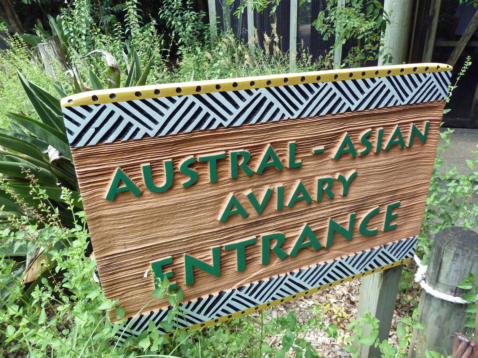 Austral/Asian Walk-Through Aviary - Entrance Sign