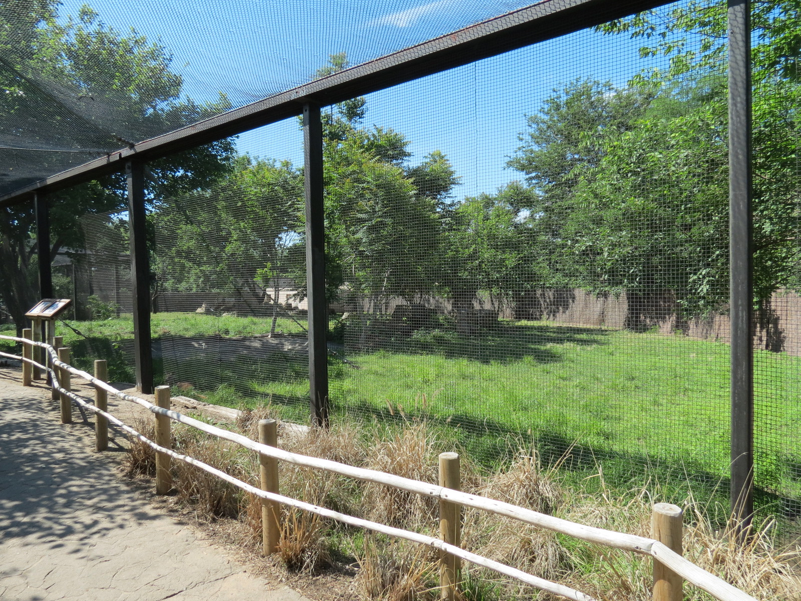 Australia - Emu and Wallaroo Exhibit