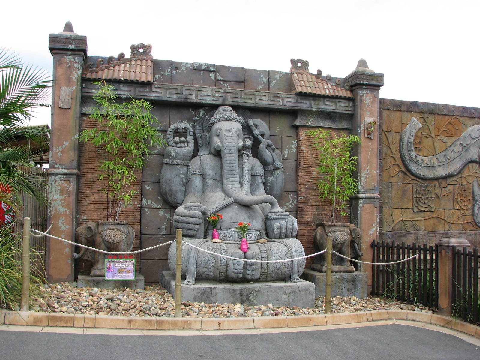 Australia Zoo 2007 - Statue of Ganesh the Hindu god