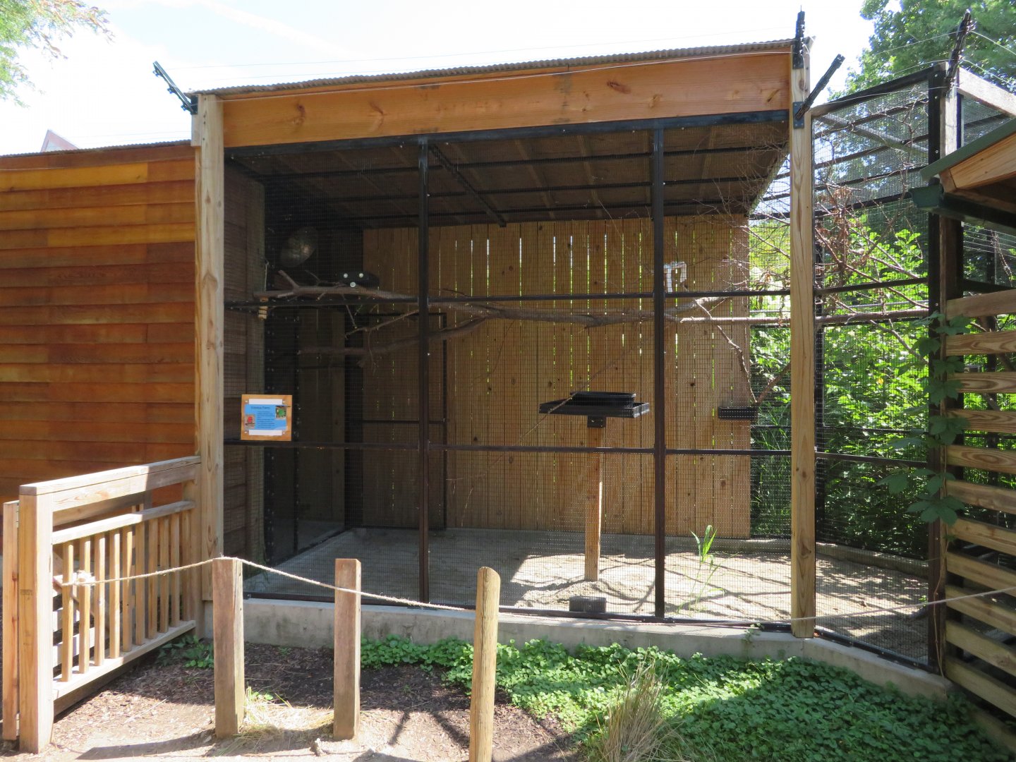 Australian Adventure Aviary