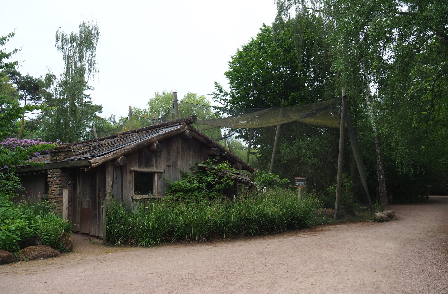 Australian bird house and Australian waterfront aviary, 2020-05-23