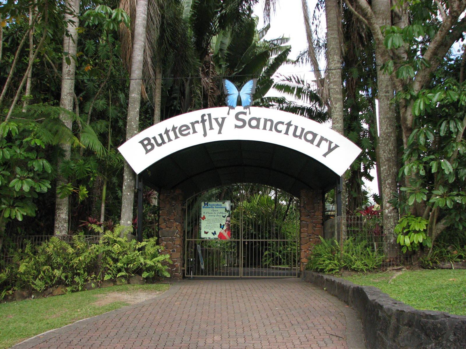 Australian Butterfly Sanctuary 2007 - Entrance gate to the sanctuary