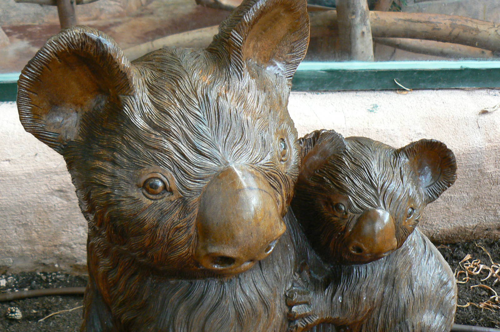 Australian greenhouse - koalas sculpture