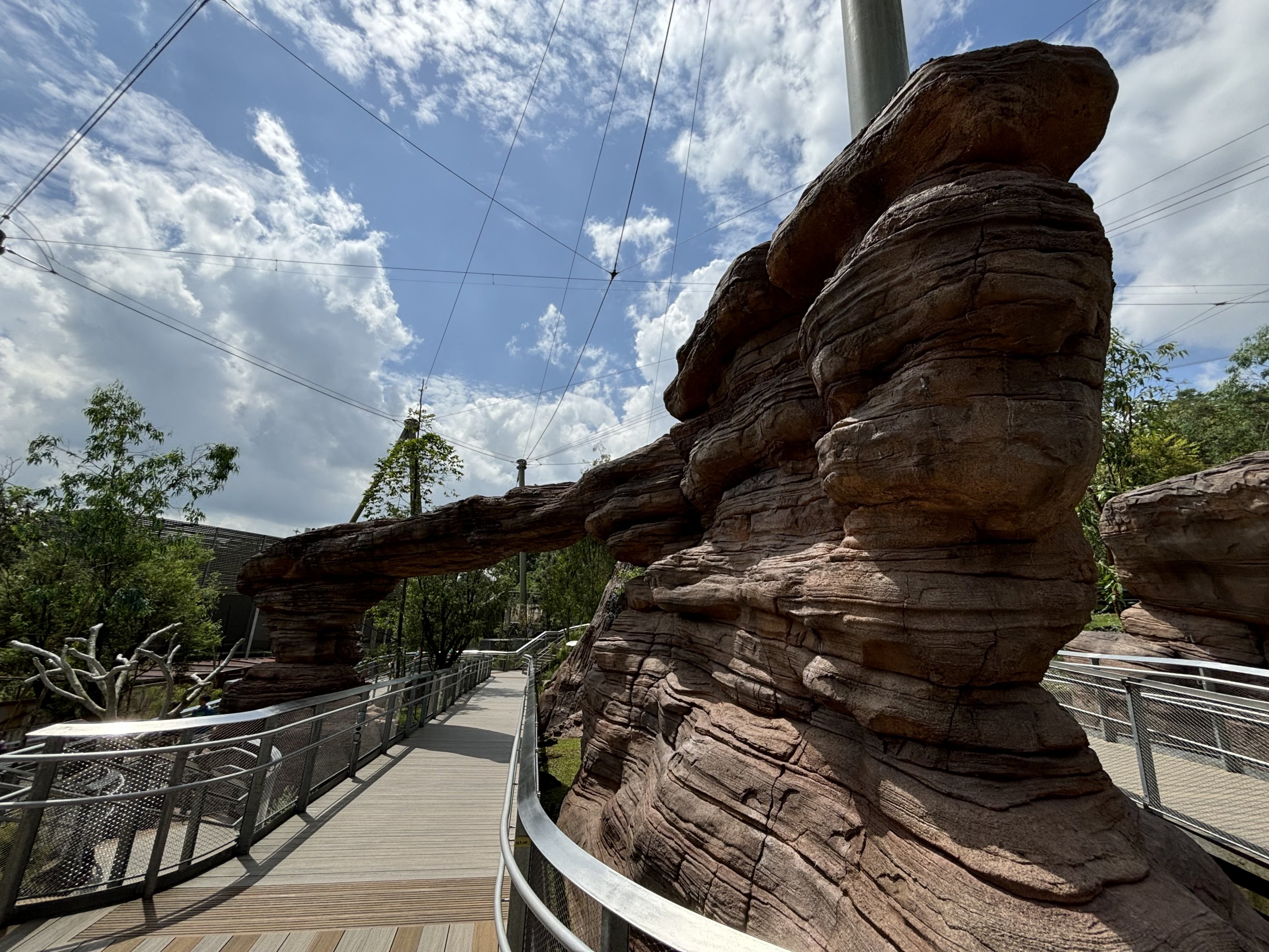 Australian Outback Aviary