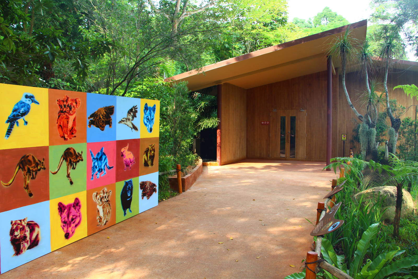 Australian Outback - Koala house