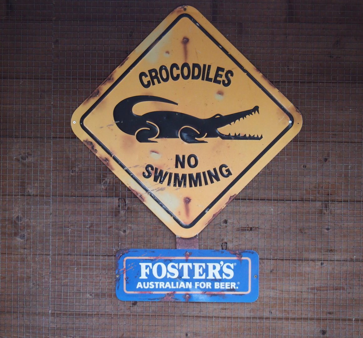 Australian theming signs, 2019-10-04