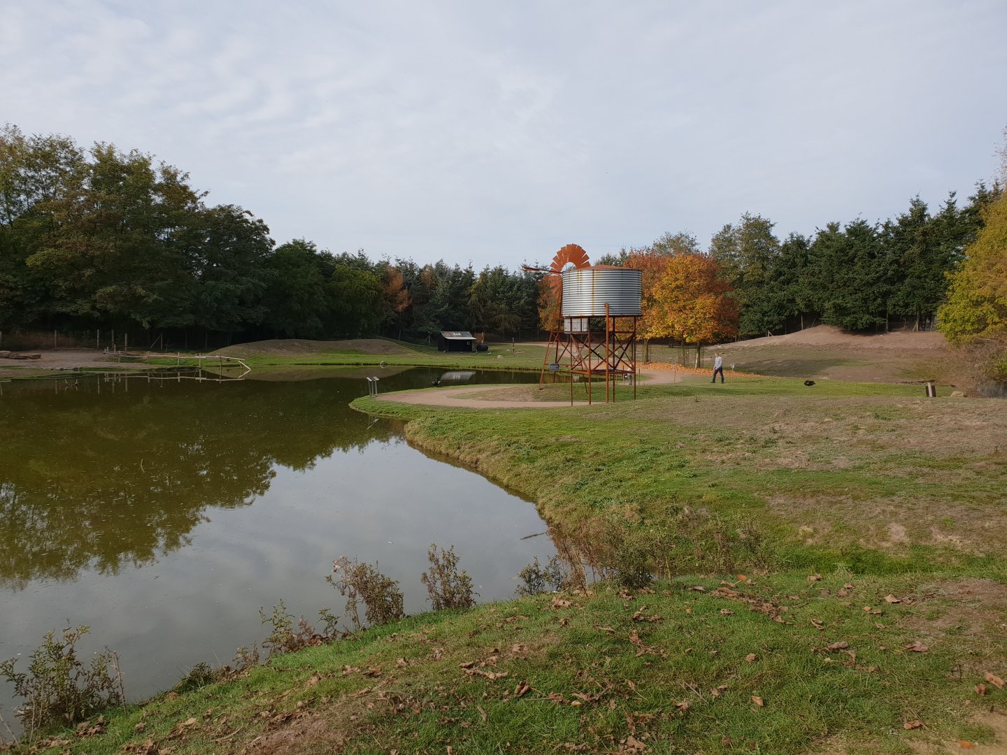 Australian walk-through enclosure