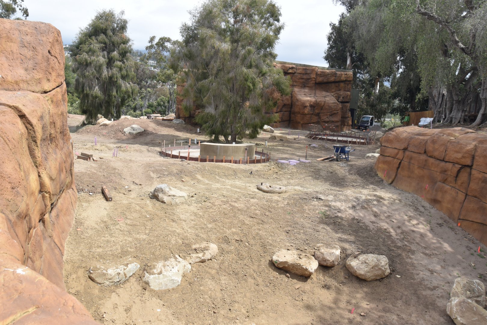 Australian walkabout construction