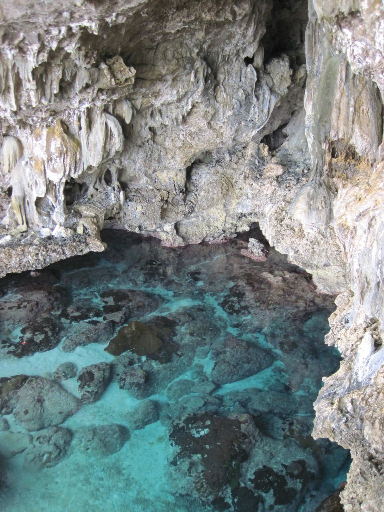 Avaiki Cave pool