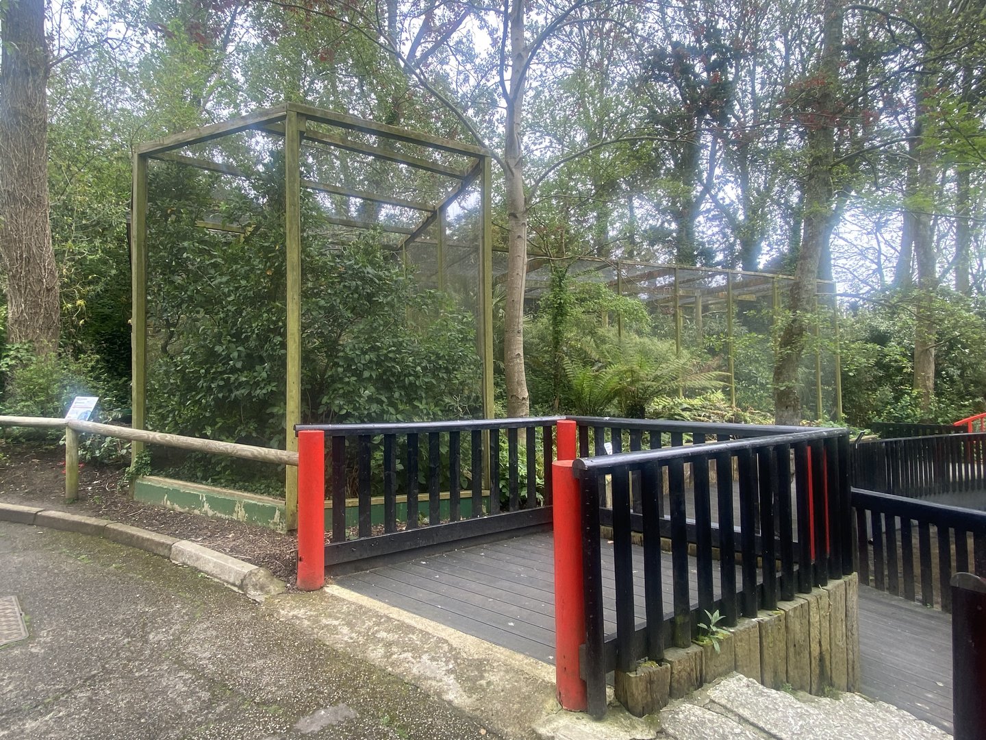 Aviaries in Oriental Garden section 060523