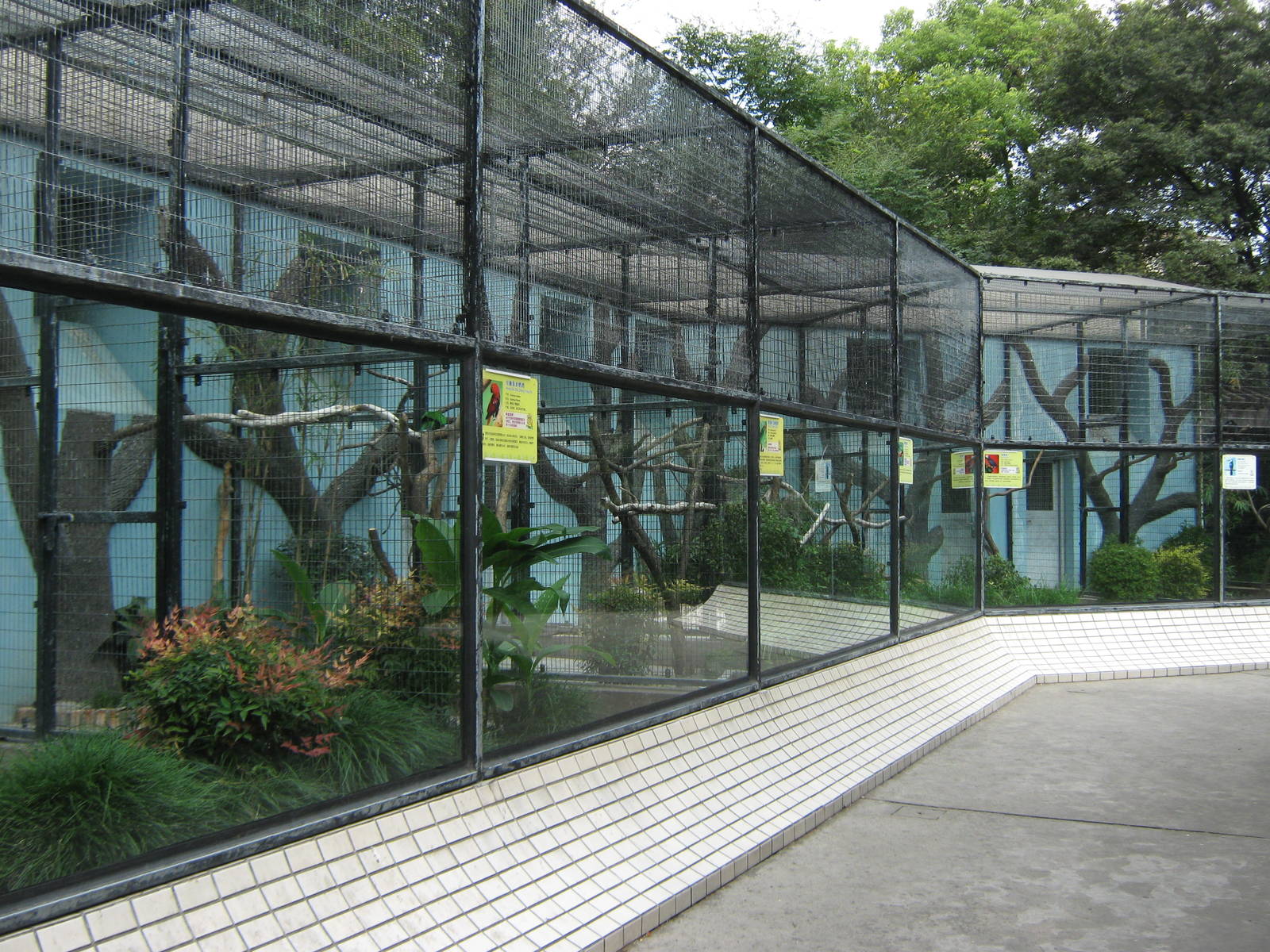 aviaries