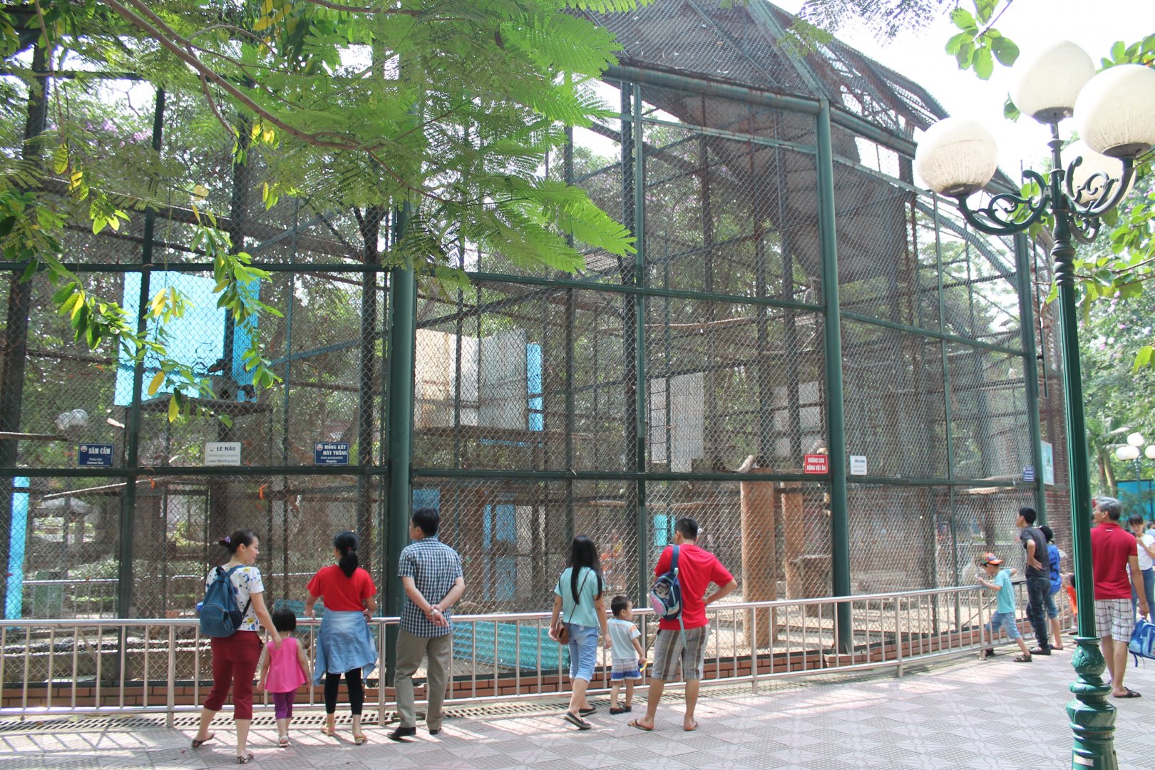 aviaries