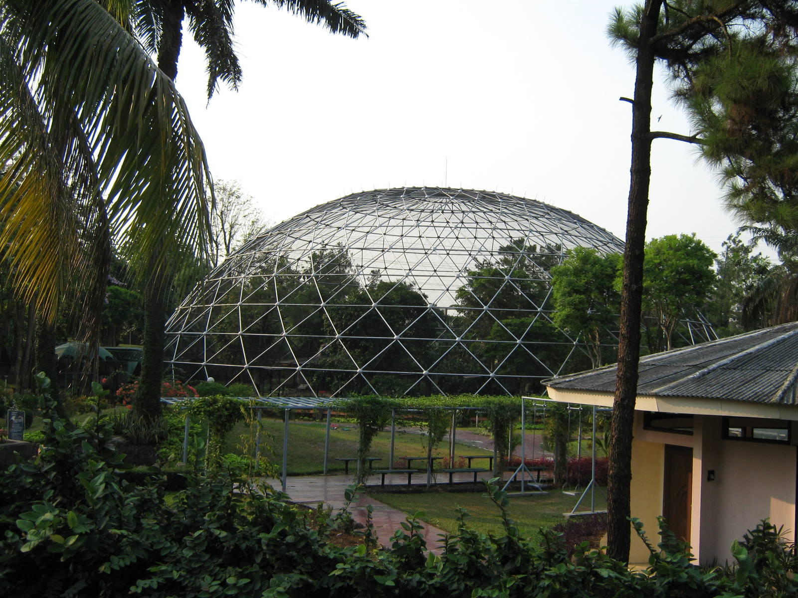 aviary at the Bird Park