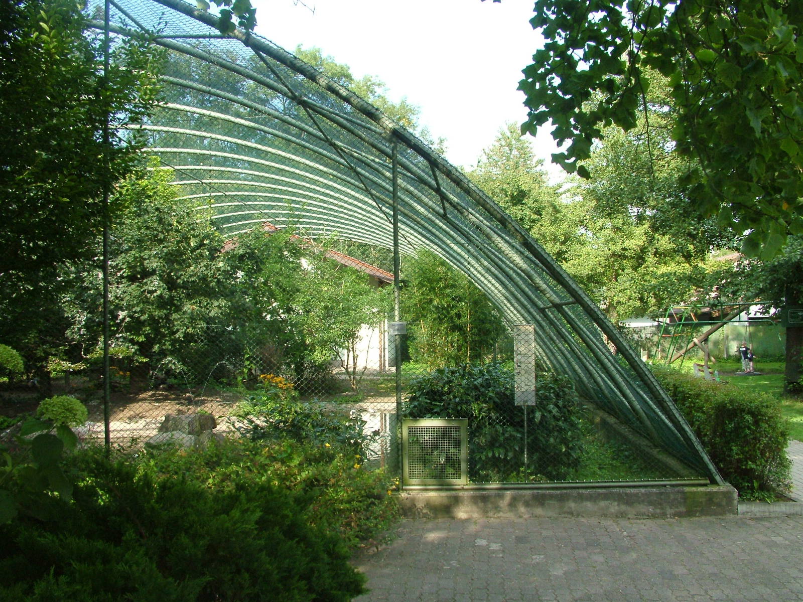 Aviary at Vogelpark Leopoldshafen, 03/09/10
