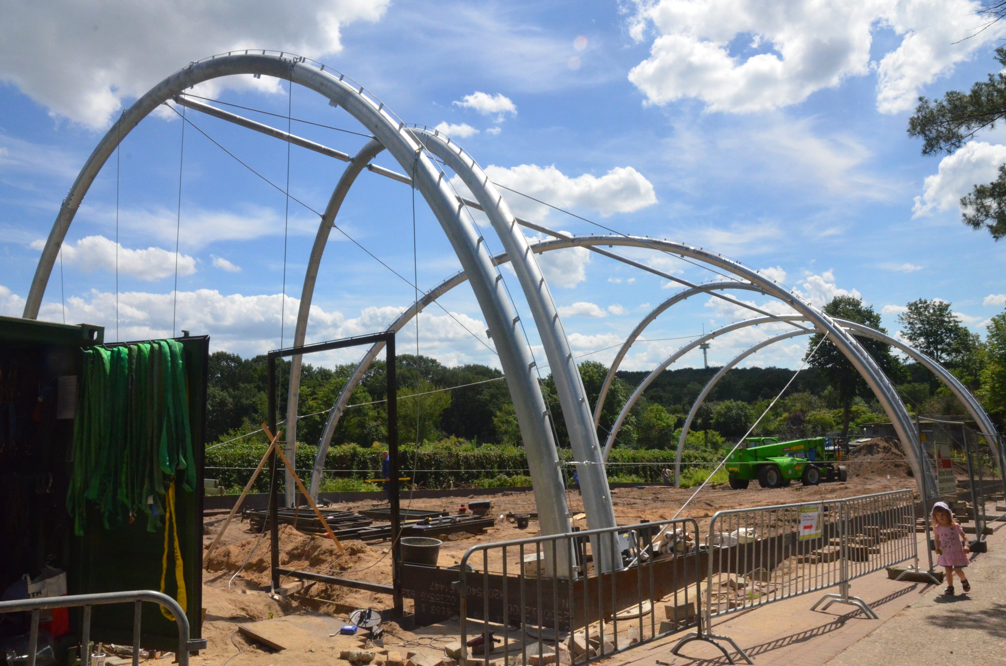 Aviary Construction at Duisburg, 17/06/19
