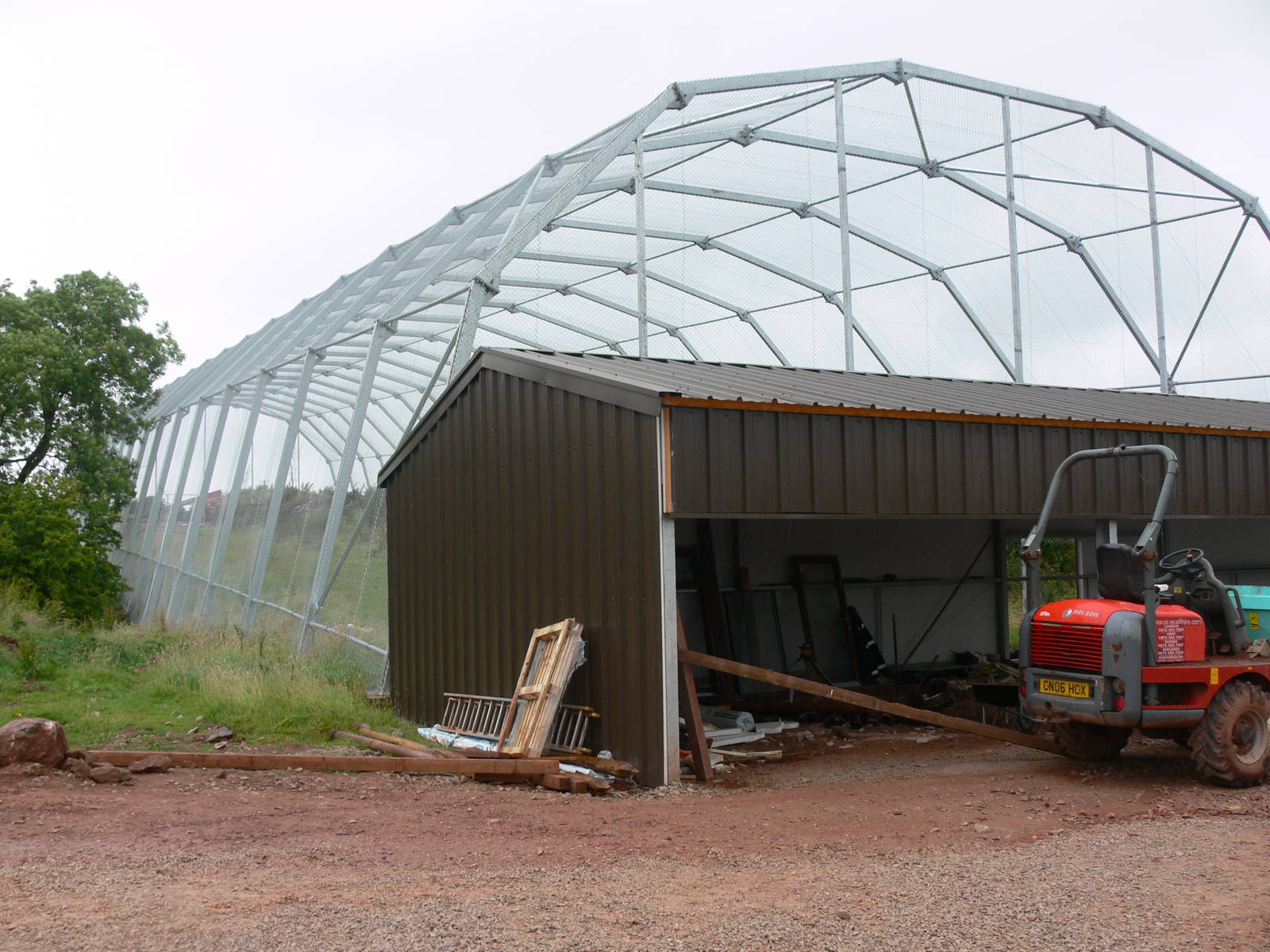 Aviary Construction at South Lakes, 04/07/14