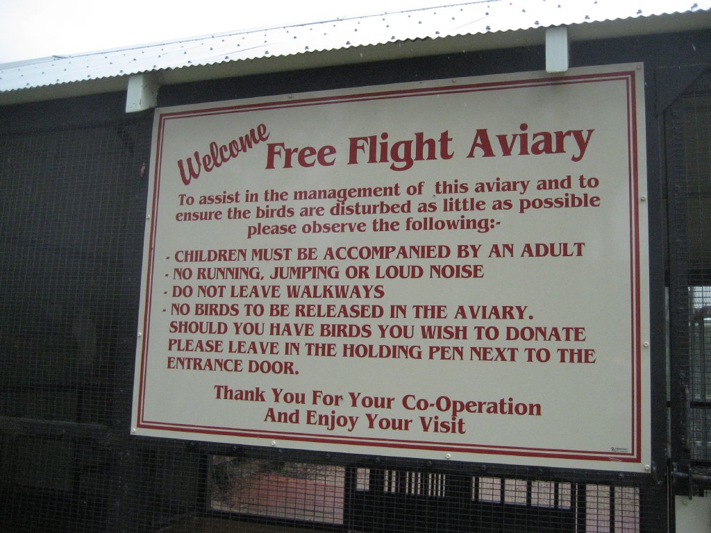 Aviary entrance notice