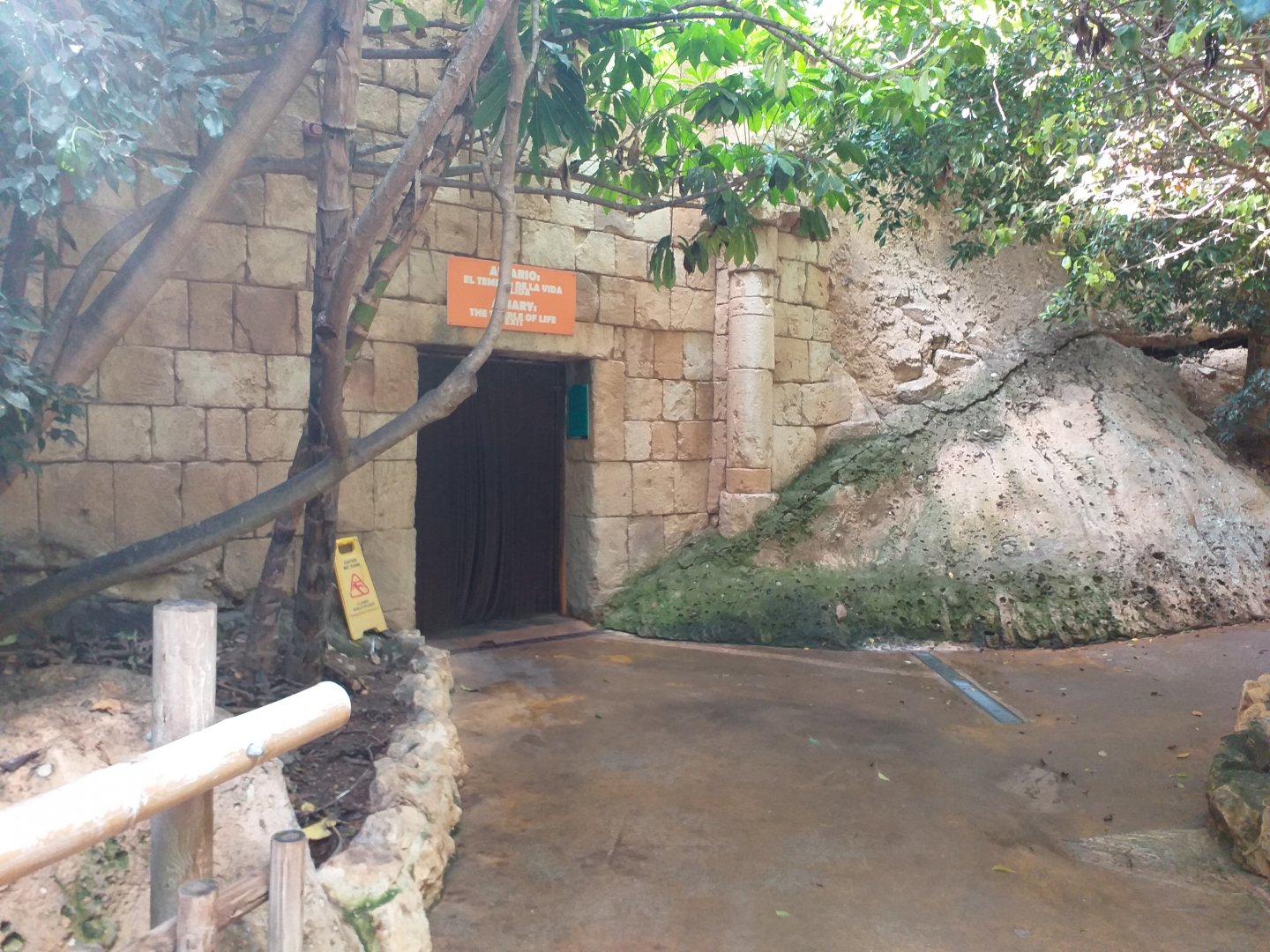 Aviary exit -TerraNatura Benidorm (2021)