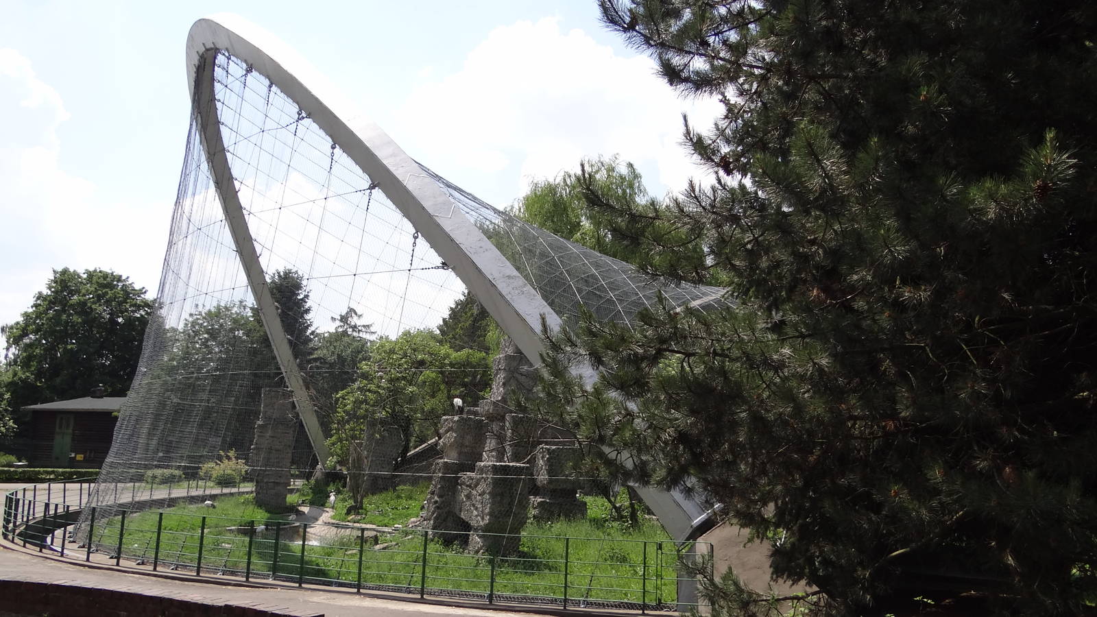 Aviary for wading birds