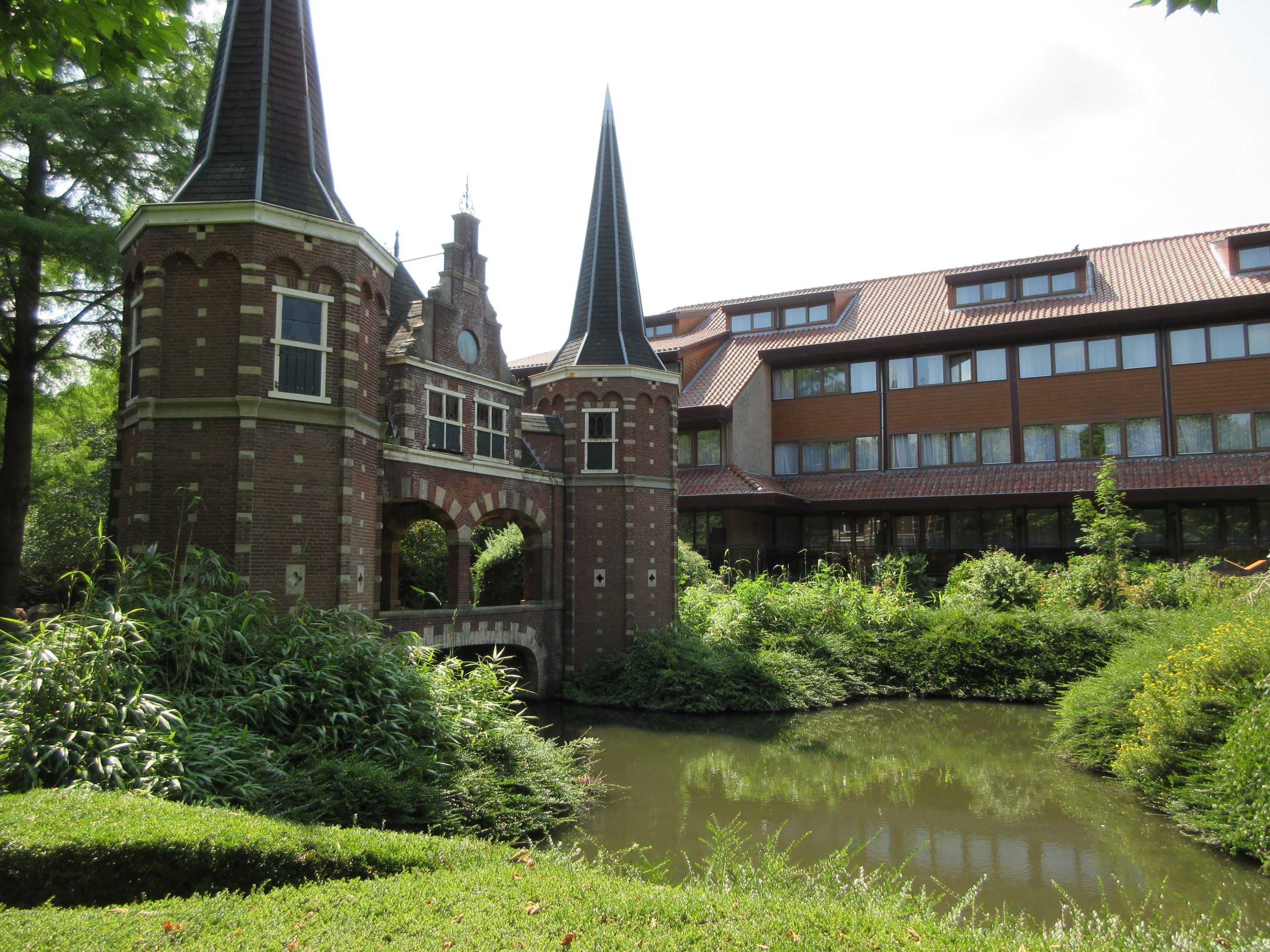 Avifauna Hotel ('Sooty' 'and I stayed 3 nights)