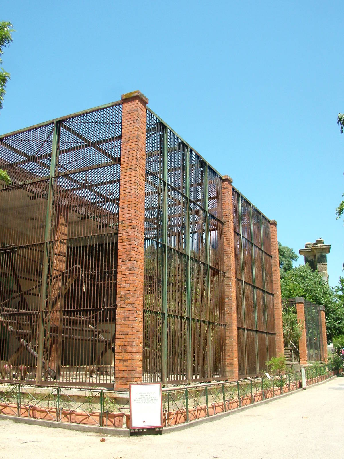 Baboon Exhibit at Lisbon Zoo, 24/05/11