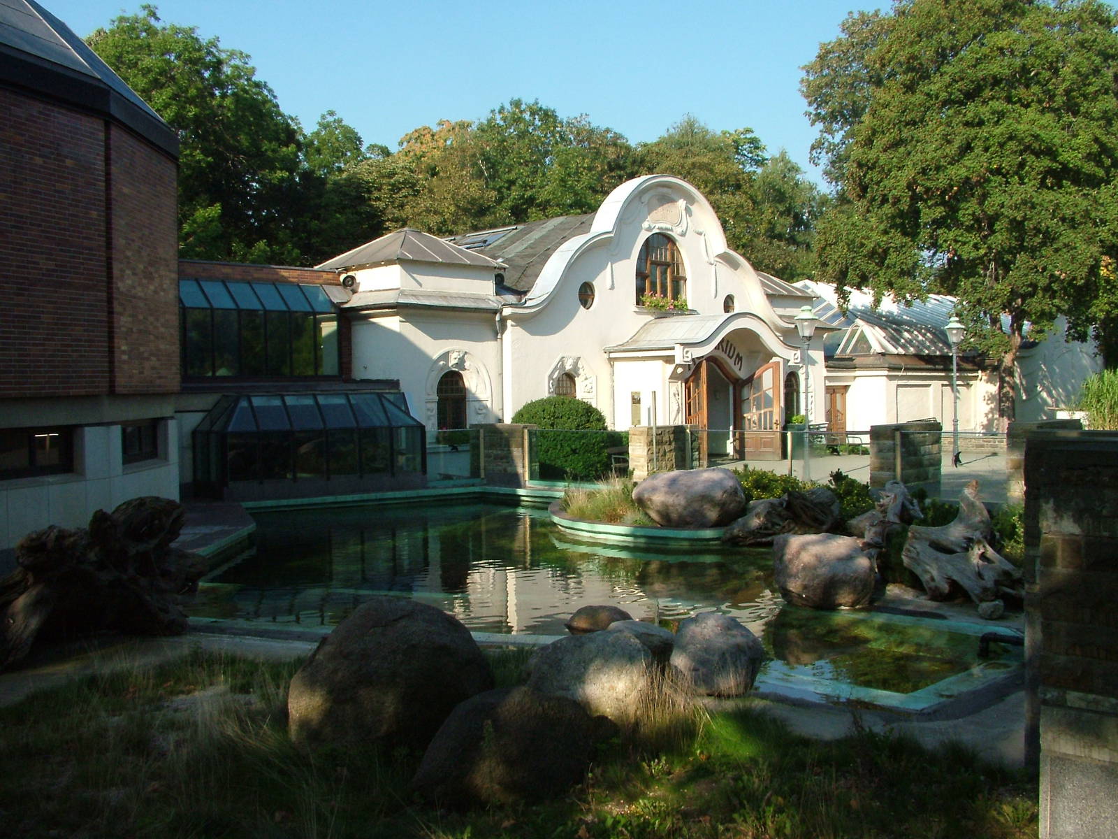 Baikal Seal Pool at Leipzig, 02/09/11
