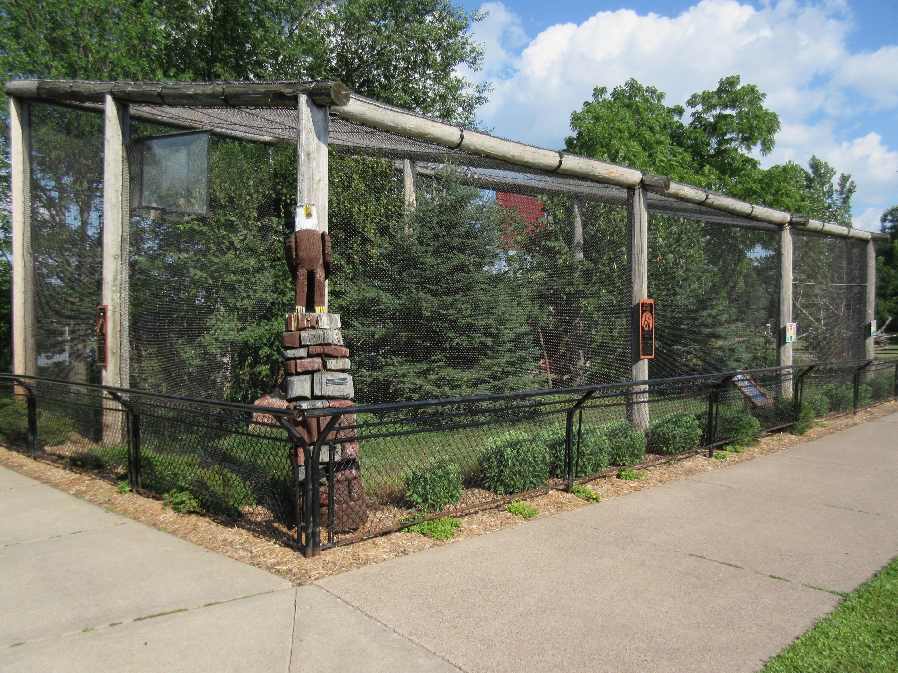 Bald Eagle/Rough-legged Hawk Exhibit