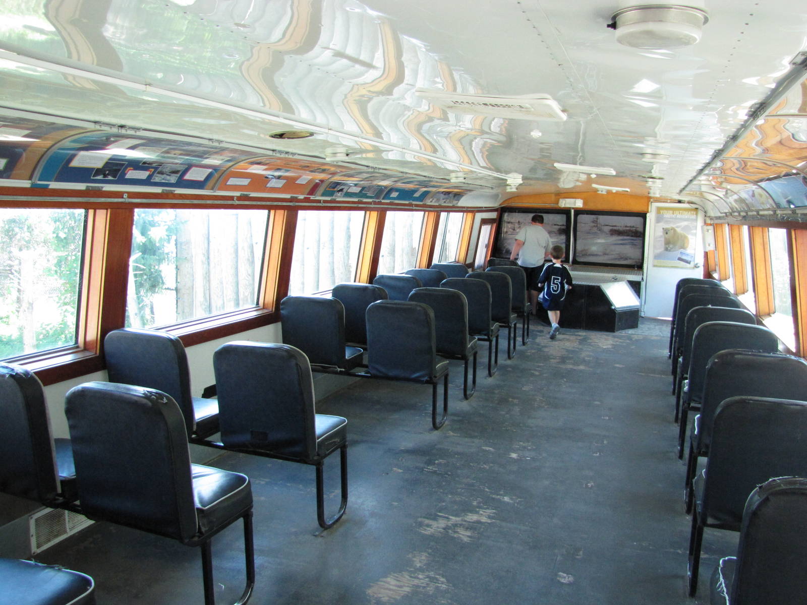 Baltimore Zoo - Canadian Tundra Buggy in Polar Bear Watch