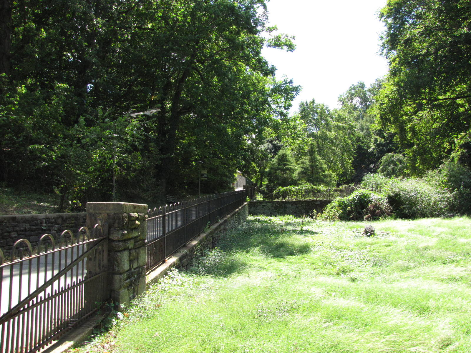 Baltimore Zoo - Former ungulate exhibit