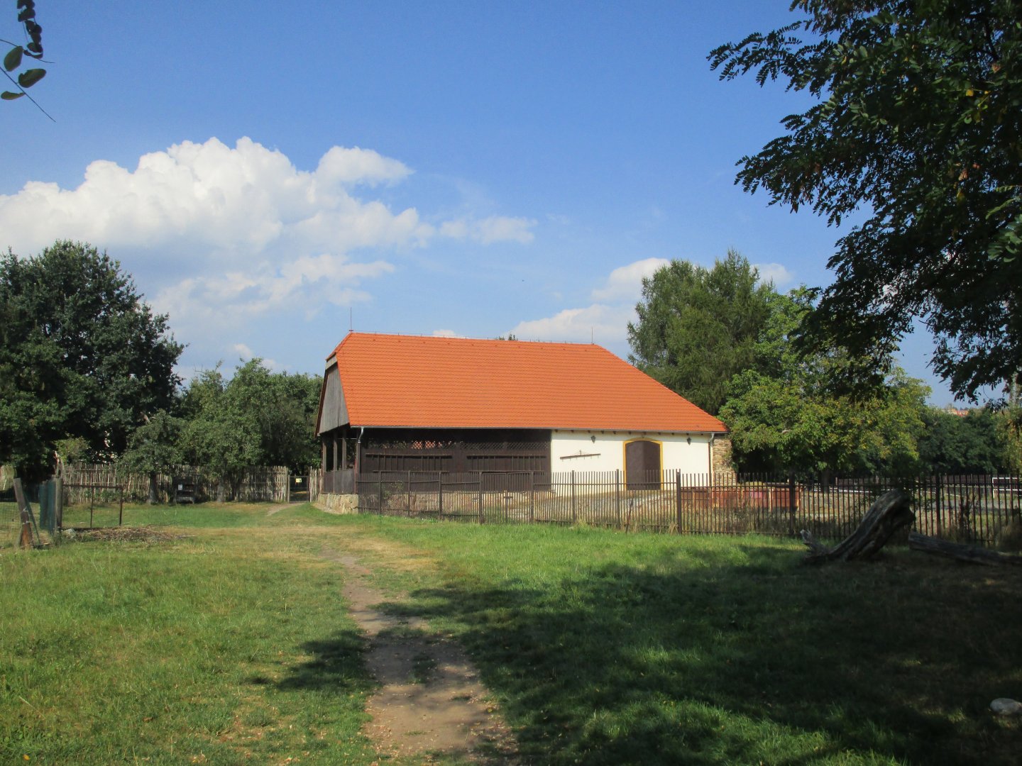 Barn